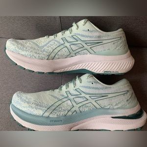 Women's Asics Gek Kayano 29 size 7.5